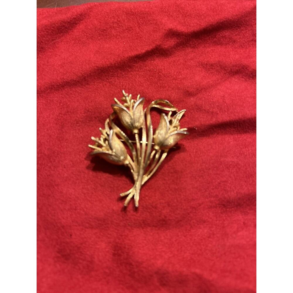 Vintage Lisner Bouquet‎ Flowers Tulips Iris Basket Brushed Gold Tone Brooch Pin